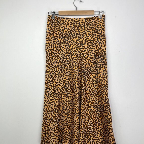 & Other Stories Dresses & Skirts - & Other Stories Skirt Size 10 EUR 38 Orange Leopard Print Satin Midi